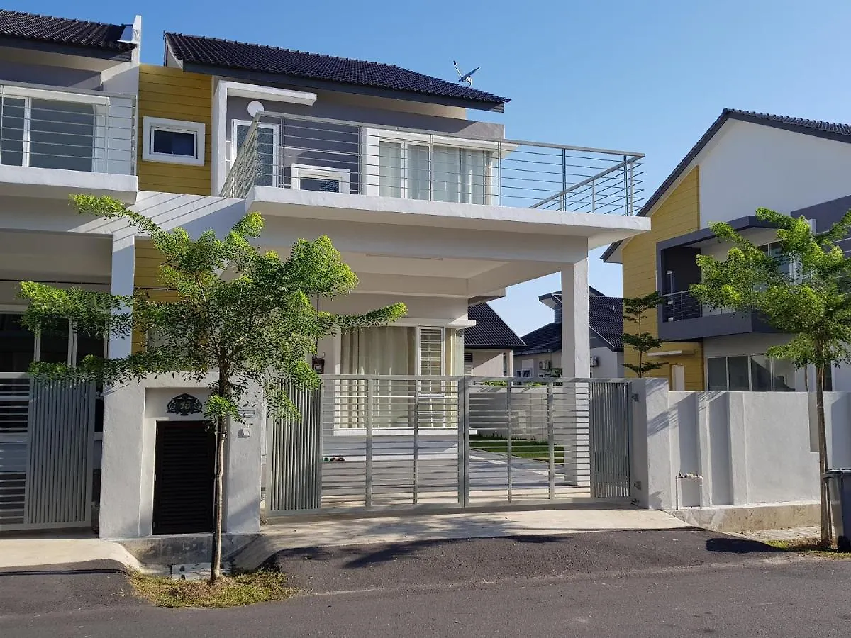 Selendang In Krubong Near Std Hang Jebat, Mitc & Utem Malacca Maleisië